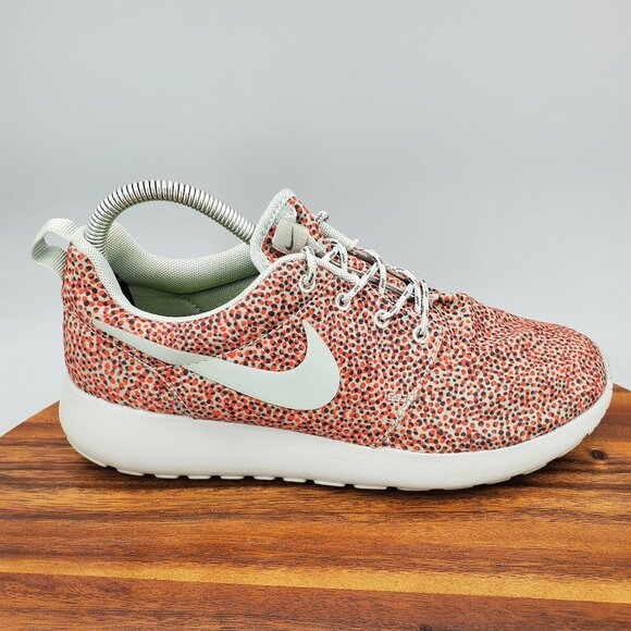 Nike Roshe Run Shoes Women's 8 Orange Cheetah Print Athletic Running Sneakers - Picture 1 of 9